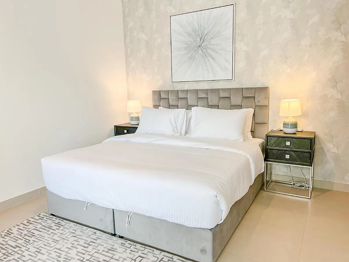 Cosmos Living - Dubai Creek Harbour Apartment
