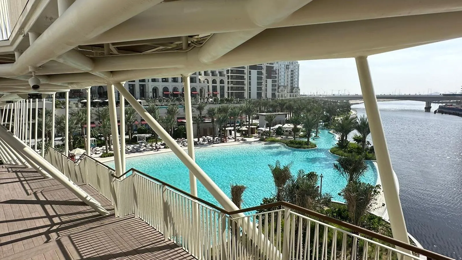 Cosmos Living - Dubai Creek Harbour Apartment