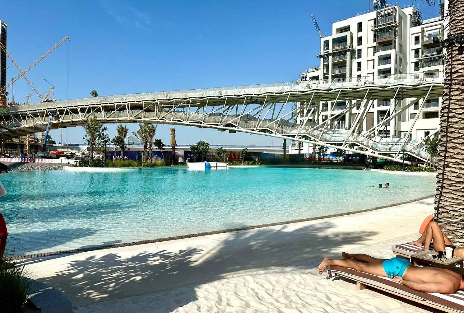 Cosmos Living - Dubai Creek Harbour Apartment