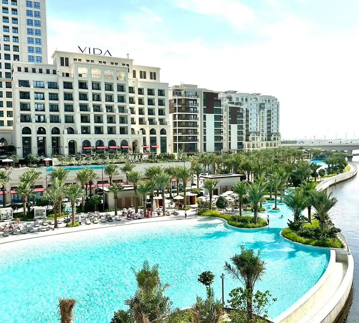 Cosmos Living - Dubai Creek Harbour Apartment 0*,  United Arab Emirates