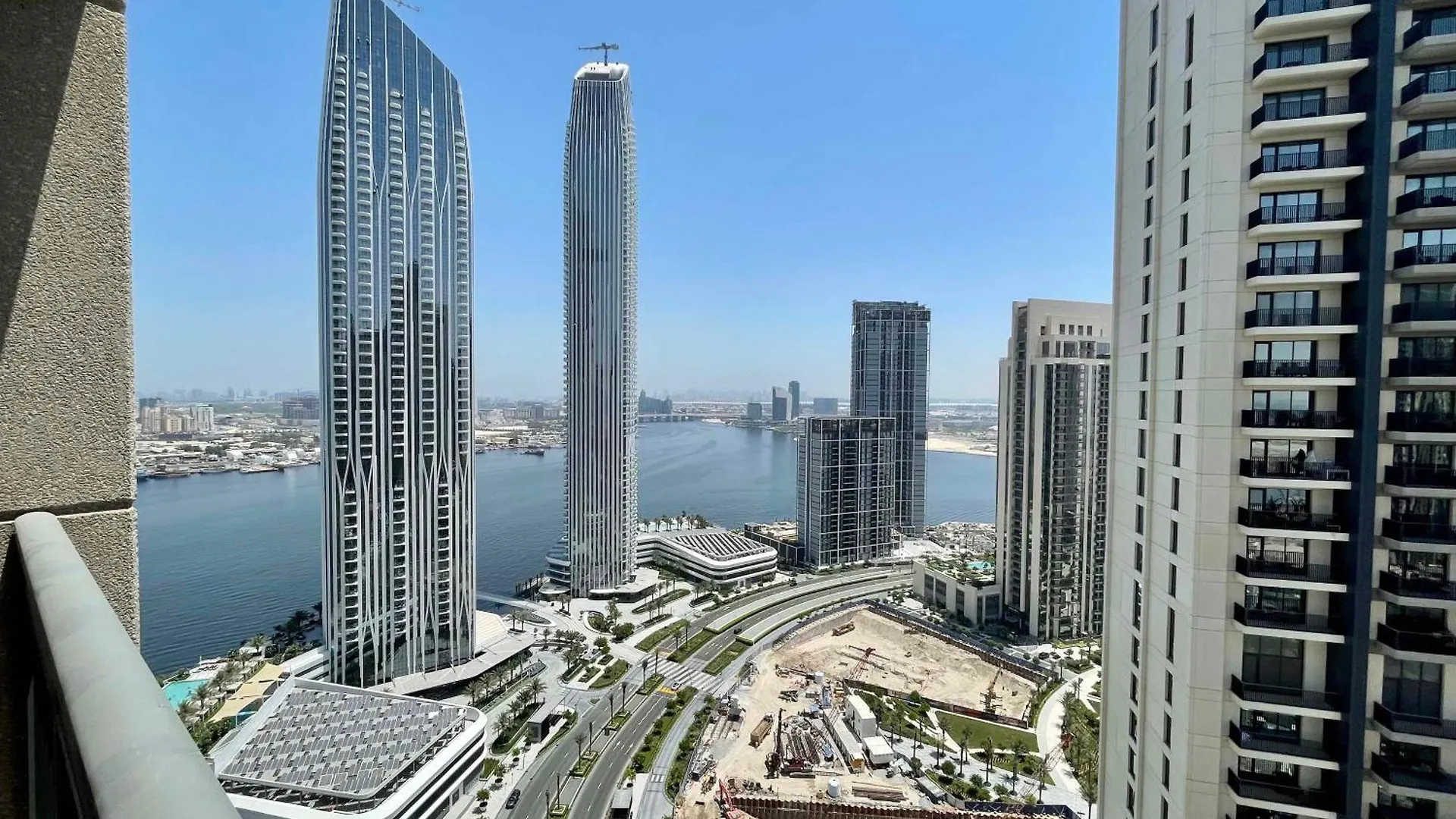 Cosmos Living - Dubai Creek Harbour Apartment 0*,