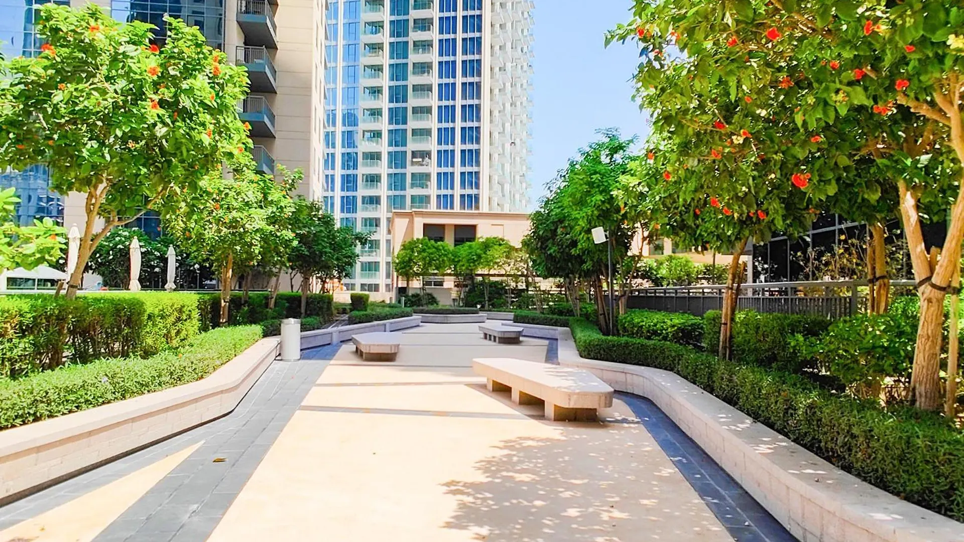 Cosmos Living - Dubai Creek Harbour Apartment
