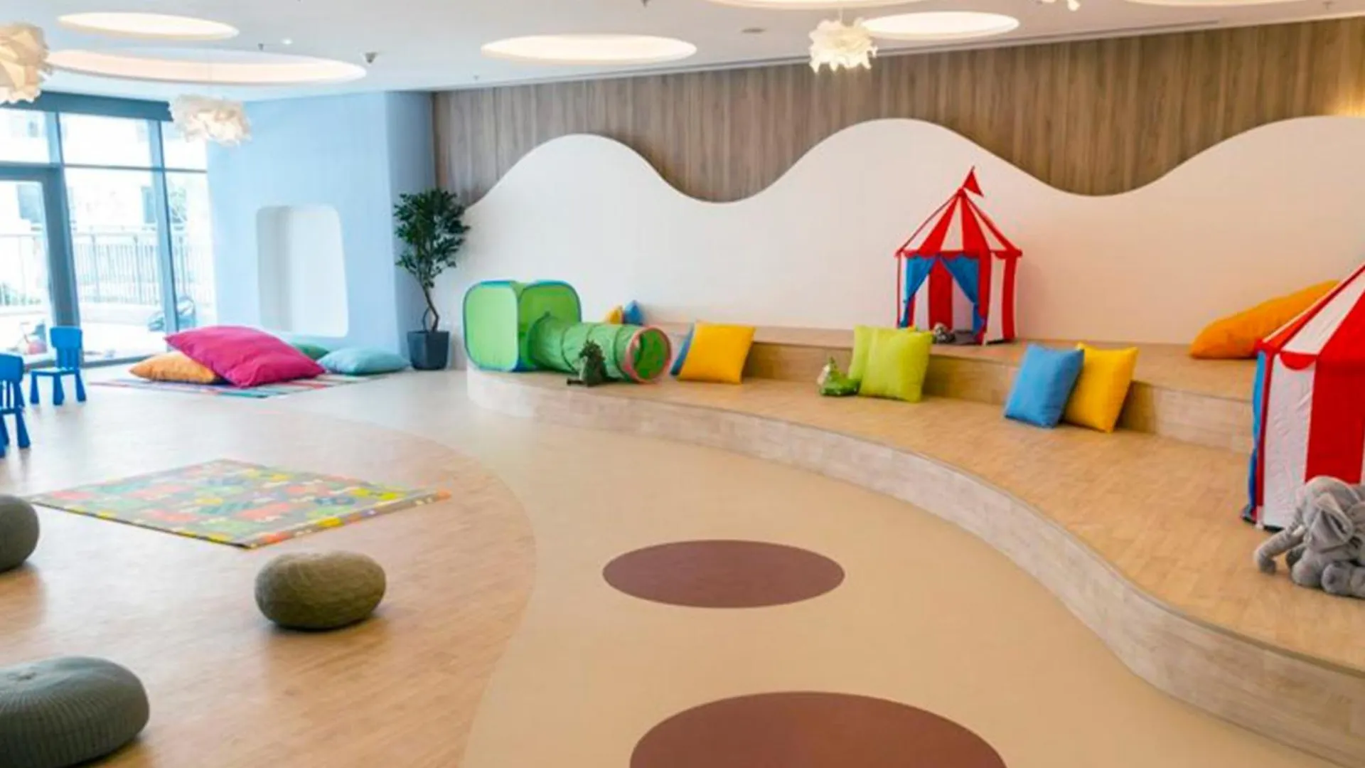 Cosmos Living - Dubai Creek Harbour Apartment