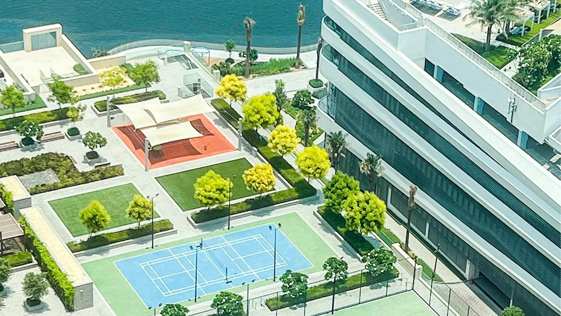 Cosmos Living - Dubai Creek Harbour Apartment