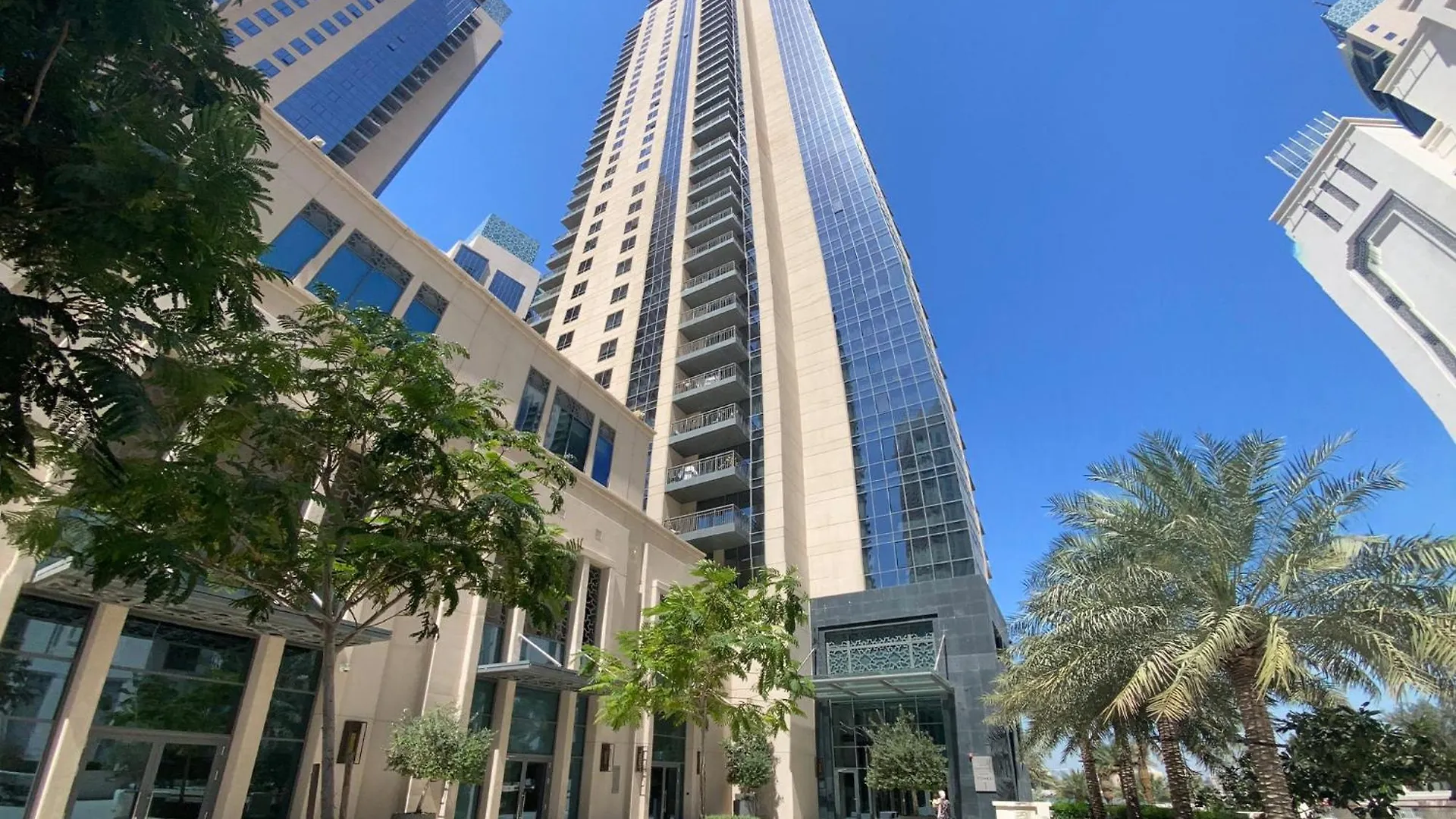 Cosmos Living - Dubai Creek Harbour Apartment